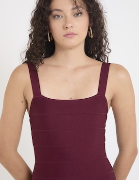 Vestido corto de fiesta Guess escote cuadrado
